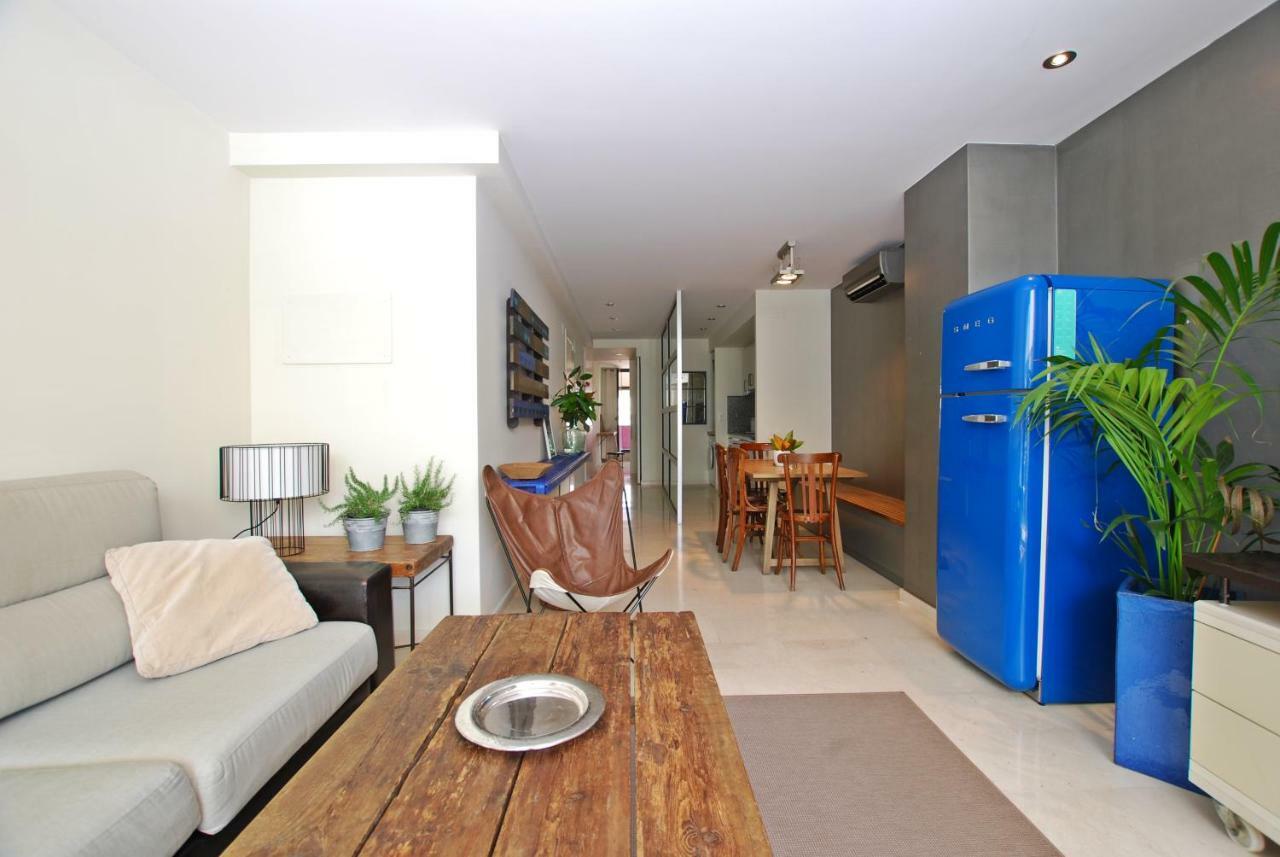 Blue Fridge Apartmen - Blue Fridge Apartmen - Ideal For Couples, Near Beach And Well Connected Lejlighed Vilassar De Mar Eksteriør billede