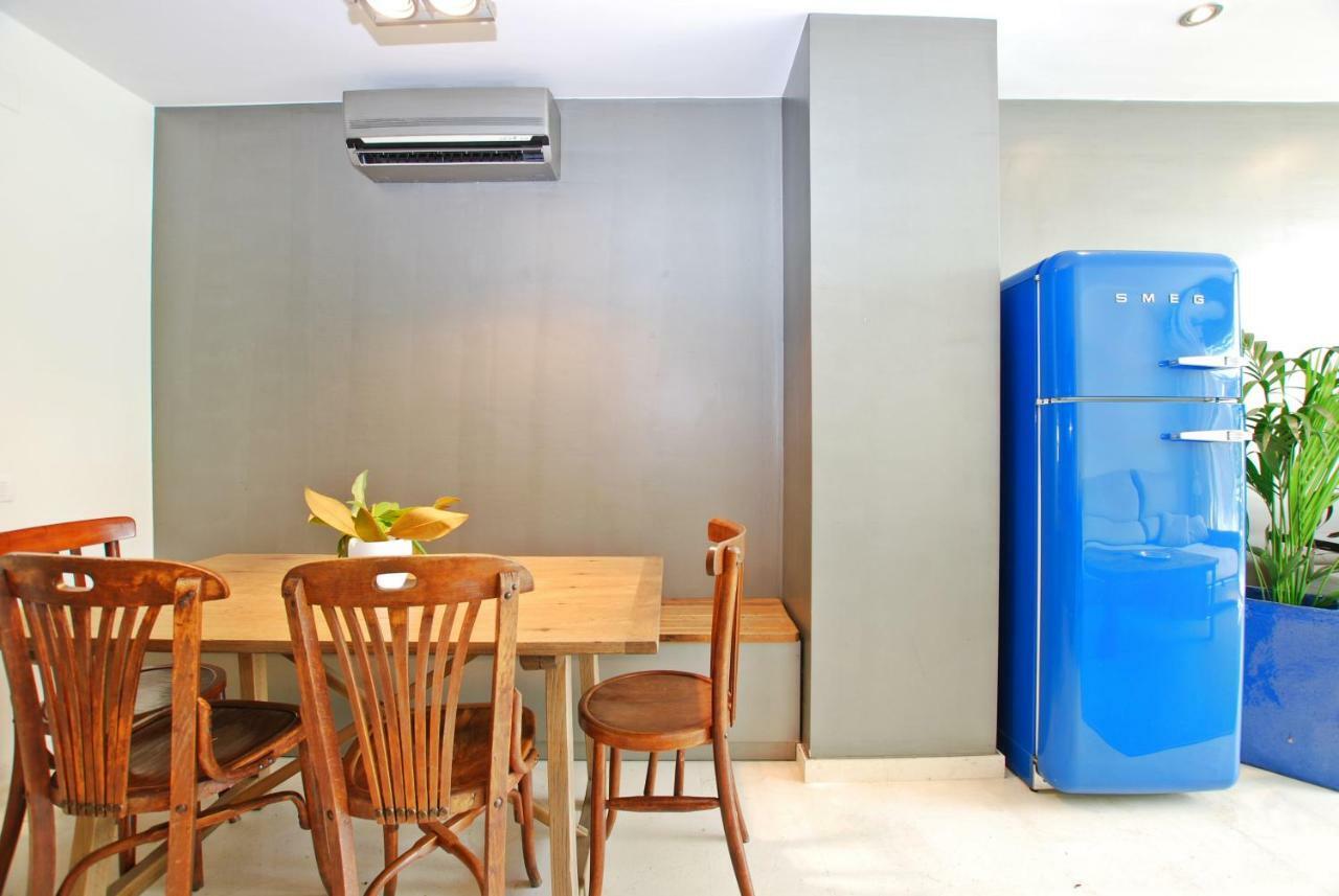 Blue Fridge Apartmen - Blue Fridge Apartmen - Ideal For Couples, Near Beach And Well Connected Lejlighed Vilassar De Mar Eksteriør billede